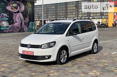 Volkswagen Touran MATCH 2012