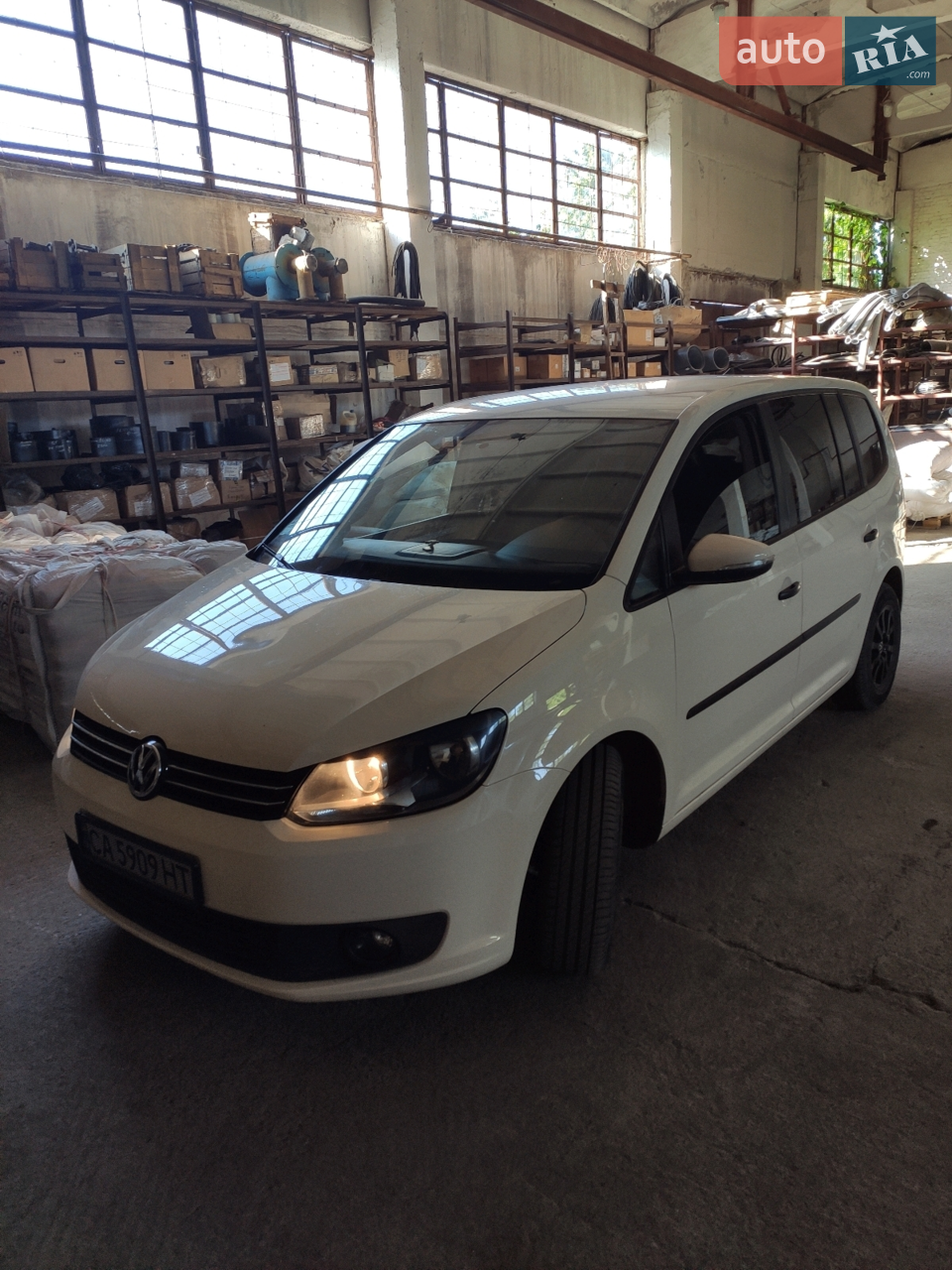 2011 Volkswagen Touran - мініатюра 2