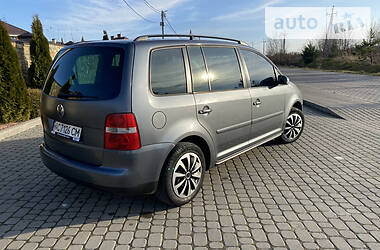 Volkswagen Touran 85kW 7mest 2003