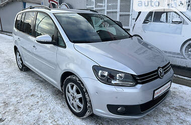 Volkswagen Touran  2010