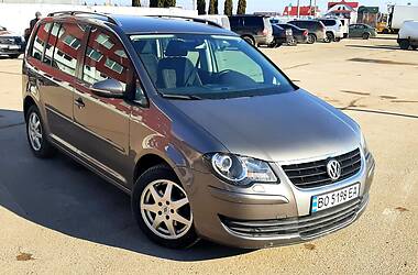 Volkswagen Touran Highline 2010