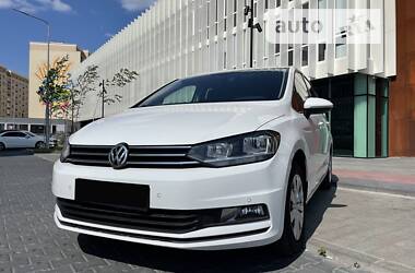 Volkswagen Touran  2016