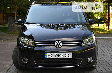 Volkswagen Touran  2011