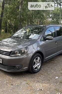 Volkswagen Touran  2013