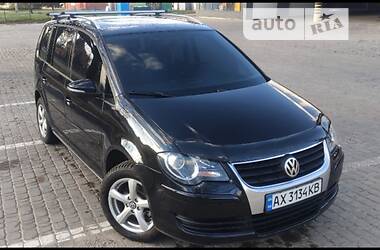 Volkswagen Touran  2010