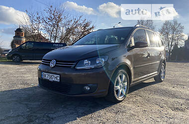 Volkswagen Touran  2014