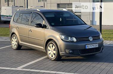 Volkswagen Touran MATCH 2.0D 2012