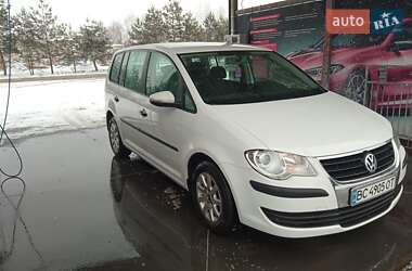 Volkswagen Touran  2009
