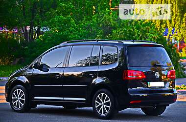 Volkswagen Touran  2012