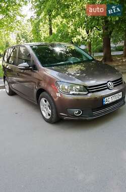Volkswagen Touran 2012