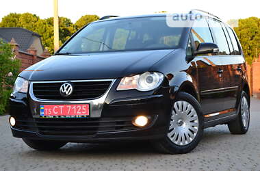 Volkswagen Touran  2010