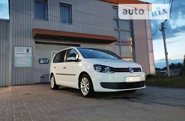 Volkswagen Touran  2011