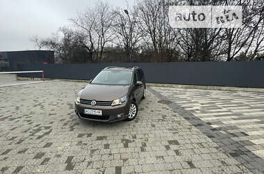 Volkswagen Touran  2011