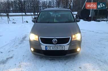 Volkswagen Touran  2010