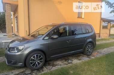 Volkswagen Touran  2011
