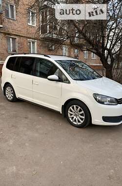 Volkswagen Touran  2012