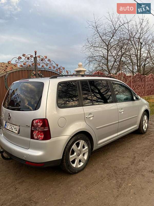Volkswagen Touran