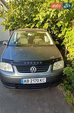 Volkswagen Touran  2004