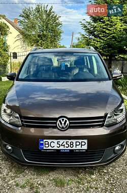 Volkswagen Touran  2011