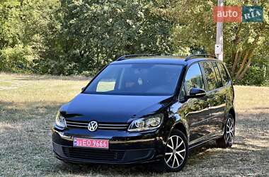 Volkswagen Touran  2012