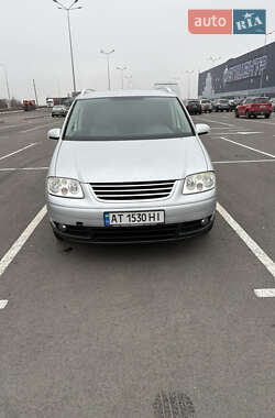 Volkswagen Touran  2005