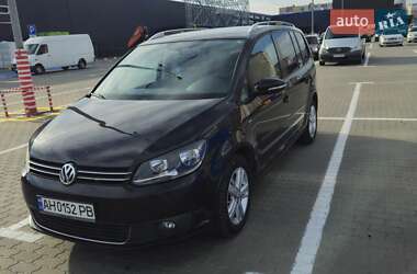 Volkswagen Touran  2012