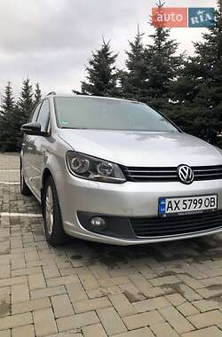 Volkswagen Touran  2012