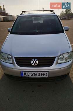 Volkswagen Touran  2004