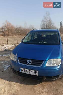 Volkswagen Touran  2004