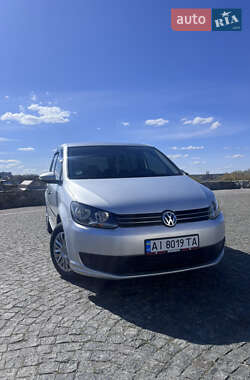 Volkswagen Touran  2011