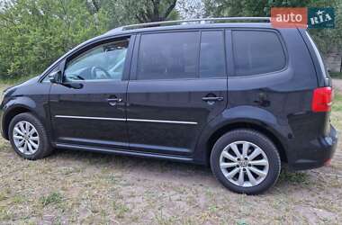 Volkswagen Touran  2012