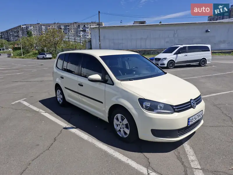 Volkswagen Touran 2013