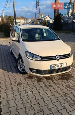 Volkswagen Touran  2011