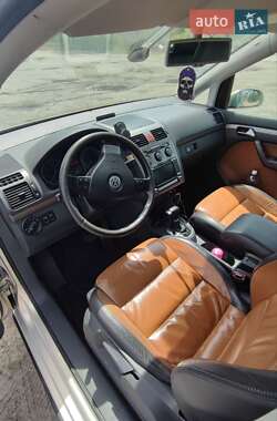 Volkswagen Touran  2007
