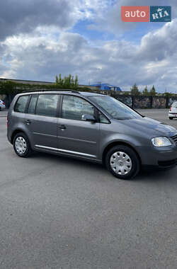 Volkswagen Touran  2005