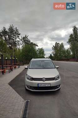 Volkswagen Touran  2011
