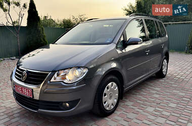 Volkswagen Touran  2008