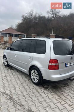 Volkswagen Touran  2004