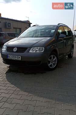 Volkswagen Touran  2004