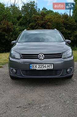 Volkswagen Touran  2010