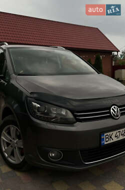 Volkswagen Touran  2013