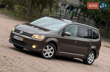 Volkswagen Touran  2012