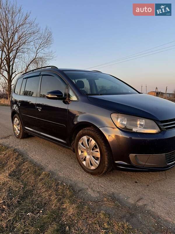 Минивэн Volkswagen Touran
