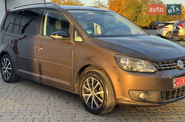 Volkswagen Touran  2011