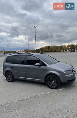 Volkswagen Touran  2006