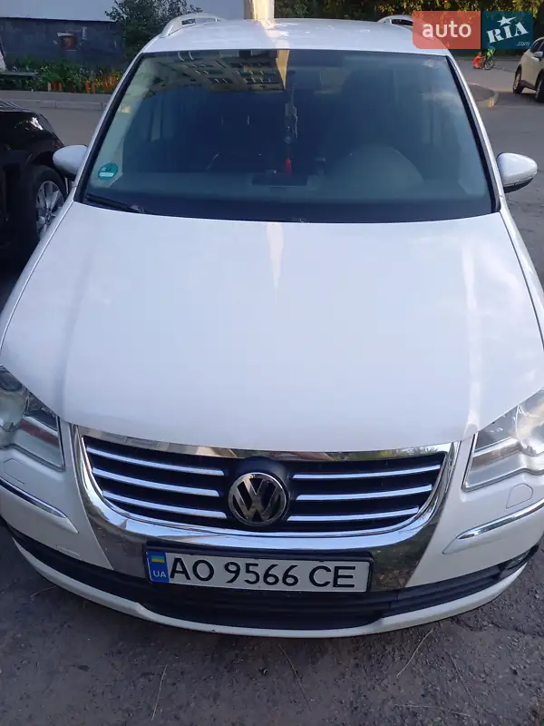 Volkswagen Touran