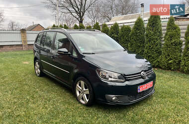 Volkswagen Touran  2011