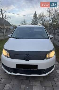 Volkswagen Touran  2010
