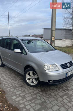 Volkswagen Touran  2006