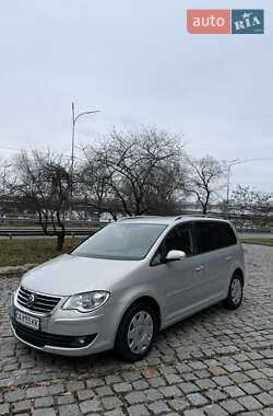 Volkswagen Touran  2009